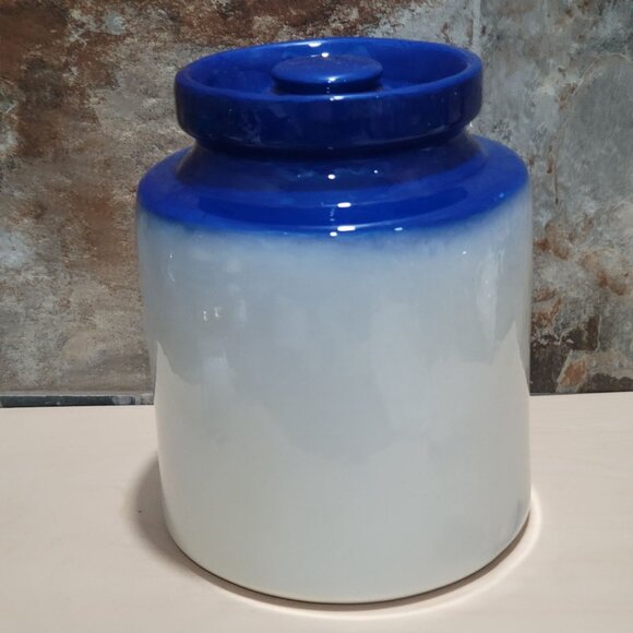 Vintage Blue Willow Canister with Lid Storage Jar Large - Picture 2 of 11